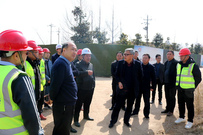 金寨縣委常委、常務副縣長汪洪濤一行到史河（金寨段）防洪提升工程-7#防汛大橋項目調研