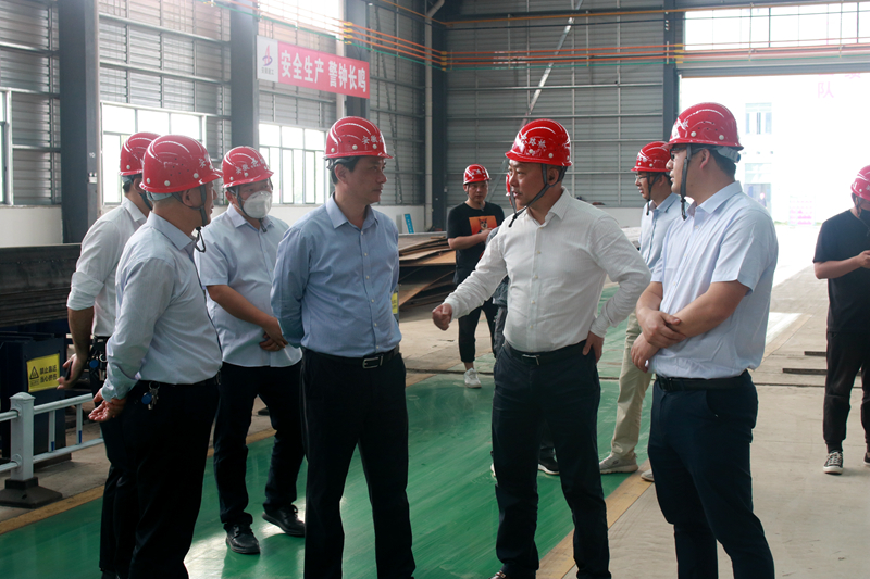蕪湖市住建局黨委書(shū)記、局長(zhǎng)朱發(fā)沐一行到安徽建工鋼構(gòu)智能制造有限公司調(diào)研2